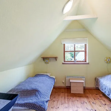 Tomassine By Interhome