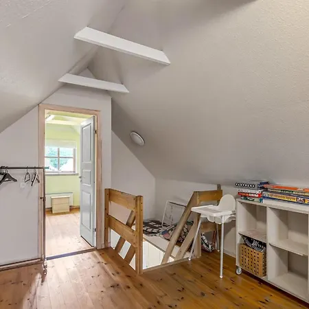 Tomassine By Interhome Give