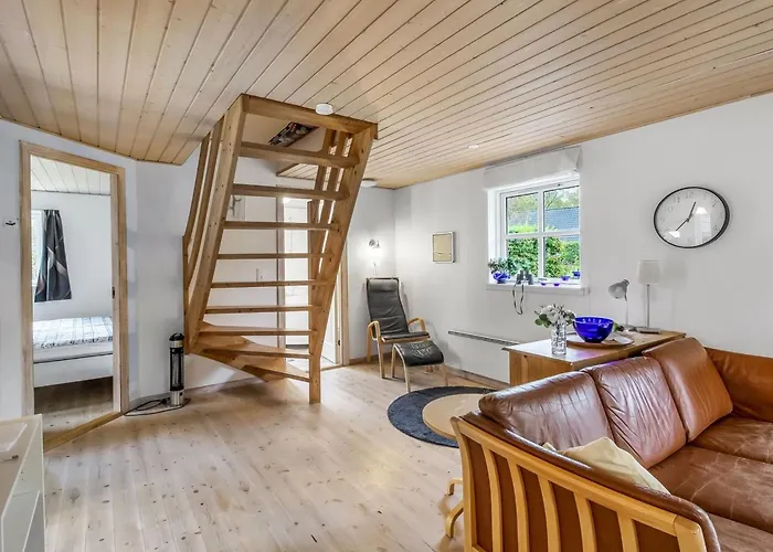 Tomassine By Interhome