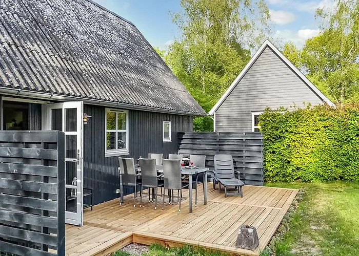 Tomassine By Interhome *